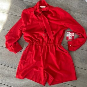 NWT long sleeve romper Perfect for the HOLIDAYS 😍
